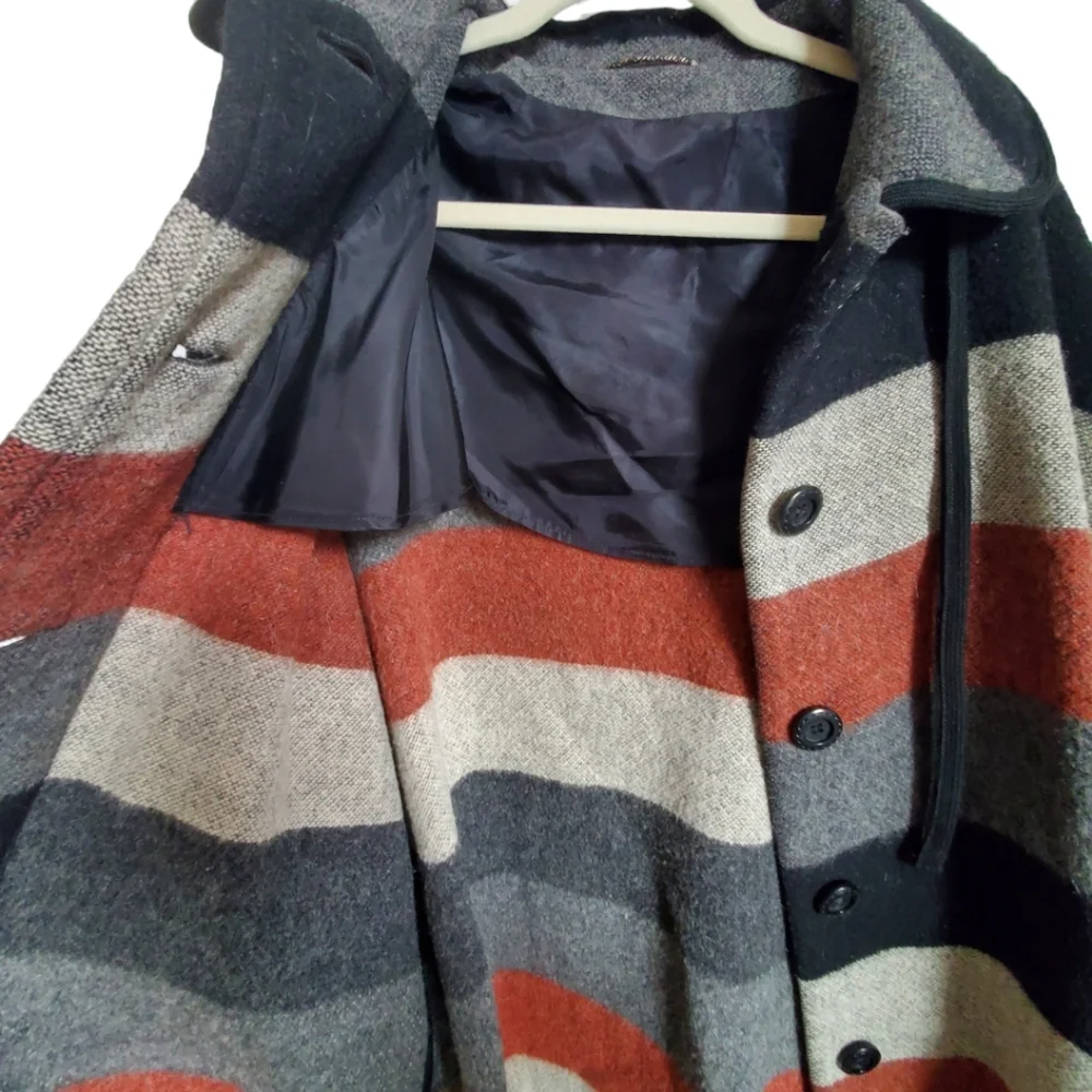 Vintage 1960's Bickler Gray and Rust Wool Blanket Cape Coat Made in England - Picture 11 of 17